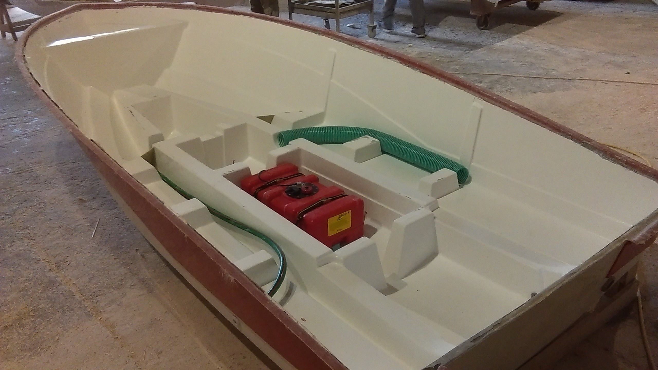 IMAG0030 Compass Boats